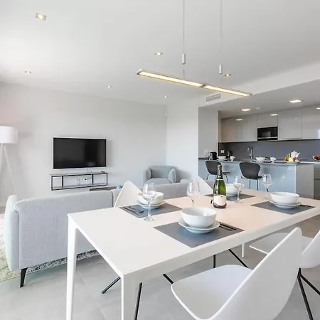 Dona Julia Sea View Marvel Apartment *